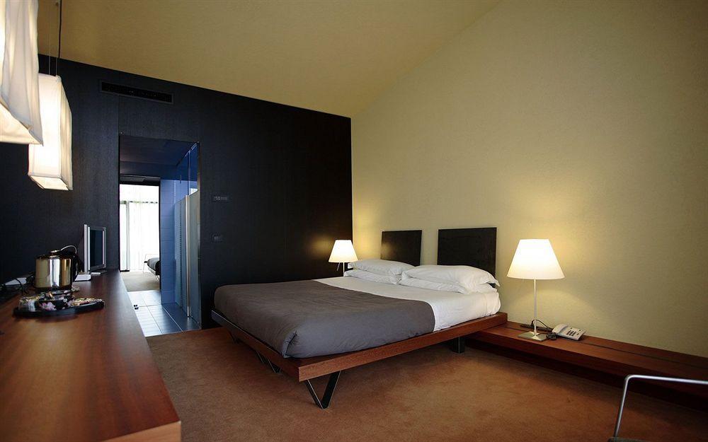 Hotel Clocchiatti Next Удине Екстериор снимка