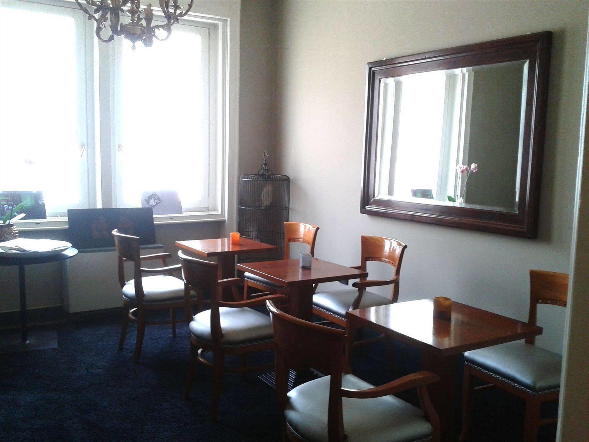 Hotel Clocchiatti Next Удине Екстериор снимка